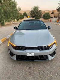 للبيع  K5  دخول جديد حره  2025  شكل جديد.  وارد امريكي ضرر بسيط ضرر وص...