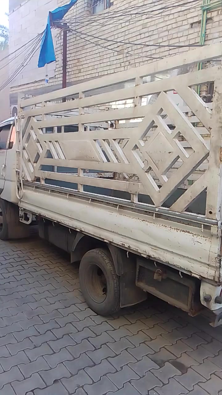 بدي مغلف فحل مع محجر للبيع 
السعر ٧٠٠ الف. *********** 
الشراي يتصل.
