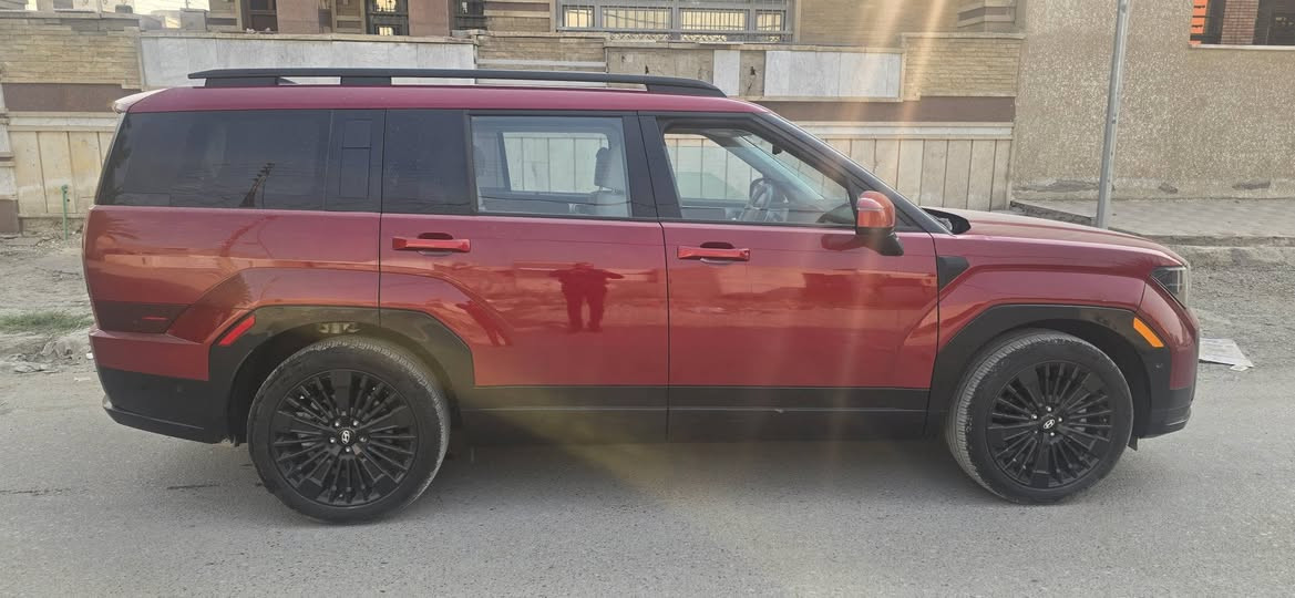 🚗 للبيع: 2024 Hyundai Santa Fe Calligraphy – هايبرد 🇺🇸
الموقع: بغداد، البنوك، شارع الكنيسة
الاتصال: 📞 ***********
السعر: 19900$ بيع فقط
البيع فقط
---
✨ مواصفات السيارة – وارد أمريكي – هايبرد
✅ موديل: 2024 Hyundai Santa Fe – Calligraphy Hybrid
✅ عداد السيارة: ماشي فقط 9,000 ميل
✅ المحرّك: 1.6 لتر تيربو هايبرد ⚡⛽
✅ القوة: حوالي 226 حصان (مجمع بين البنزين والكهرباء)
✅ ناقل الحركة: أوتوماتيك 6 سرعات مزدوج القابض (DCT)
✅ نظام الدفع: AWD (دفع رباعي متواصل)
---
🛋️ الداخل والراحة
✅ مقاعد جلد Nappa فاخر 🛋️
✅ مقاعد أمامية مدفأة ومهواة 🌡️❄️
✅ شاحن لاسلكي مزدوج للهواتف 📱
✅ نظام صوت Bose 12 سماعة 🔊
✅ شاشة معلومات + عدادات رقمية 12.3 إنش 🖥️
✅ سقف بانورامي / فتحة سقف مزدوجة 🌞
---
🏞️ الخارج والمظهر
✅ عجلات 21 بوصة أنيقة 🛞
✅ مصابيح LED أمامية وخلفية 💡
✅ باب خلفي كهربائي مع فتحة ذكية 🔑
✅ تصميم فاخر Calligraphy 🎨
---
🛡️ السلامة والمساعدة في القيادة
✅ كاميرات 360° + مساعد صف السيارة 🛡️
✅ حزمة Hyundai SmartSense:
تثبيت سرعة متكيف 🚦
مساعد البقاء في المسار
تنبيه النقطة العمياء
✅ صفوف خلفية قابلة للطي لتوسيع الشحن
---
📌 ملاحظات
🚫 البيع فقط، لا تبادل
🔧 حالة ممتازة، استخدام قليل جداً (9000 ميل فقط)
💰 السعر النهائي: 19900$
--- بغداد, العراق
