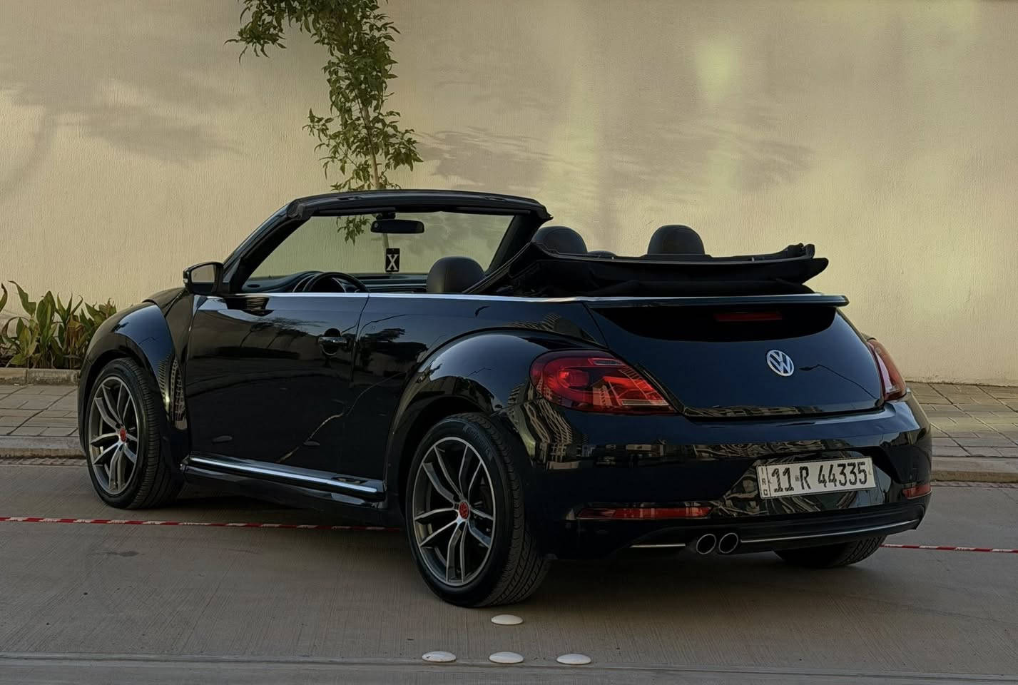 سلام عليكم
فولكسواكن بيتل كشف 2019
رقم بغداد (( مميز ))
محرك 2000
ماشيه 32 
كير اوتو
بصمه
شاشه كبيره
تحكمات ستيرن
رادار جانبي
سستم صوت سماعات
اناره داخليه متغير 4 الوان بلاد
كشنات جلد كاربون
كشنات تدفئه
ويل كب 18
لايت زينون
بك لايت LED
اخوان سياره بيه 3 قطع صبغ 
سياره كلش نضيفه وجديد
 وبلحقيقه احلى من صور
السعر 135 وبيه مجال انشاء الله
مكان السياره المنصور 14 رمضان 
للاستفسار 
(***********
***********)
