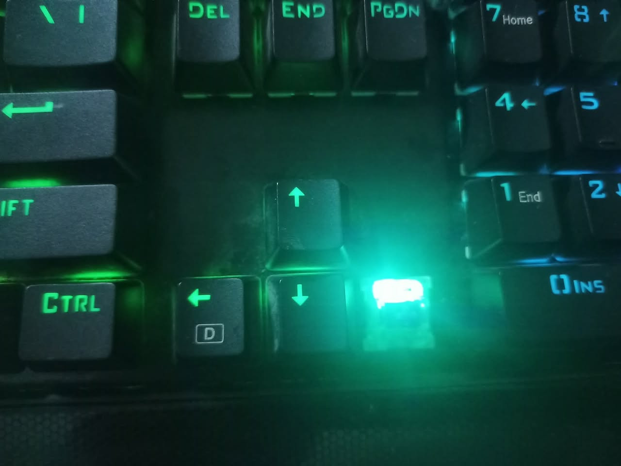 كيبورد ميكانيكي Red Dragon Gaming ريد دراگون شغال وشرط على فحص السعر 50 ألف .. متوفر توصيل


**إذا كنت صاحب هذا الإعلان وتريد حذفه لأي سبب، رجاءا أرسل رسالة إلى الدعم الفني**