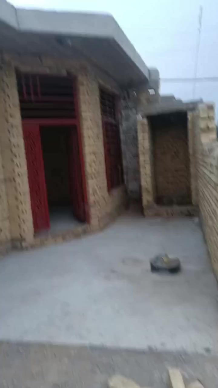 السلام عليكم ورحمة الله وبركاته
بيت للبيع مساحة 200م بالبيضاء نزلة حيدر ابو تبريد قريب على شارع السدة  البيت بناء طابوك وصب كونكريت مجاري كاملة  
للاستفسار الاتصال على الرقم 
***********
