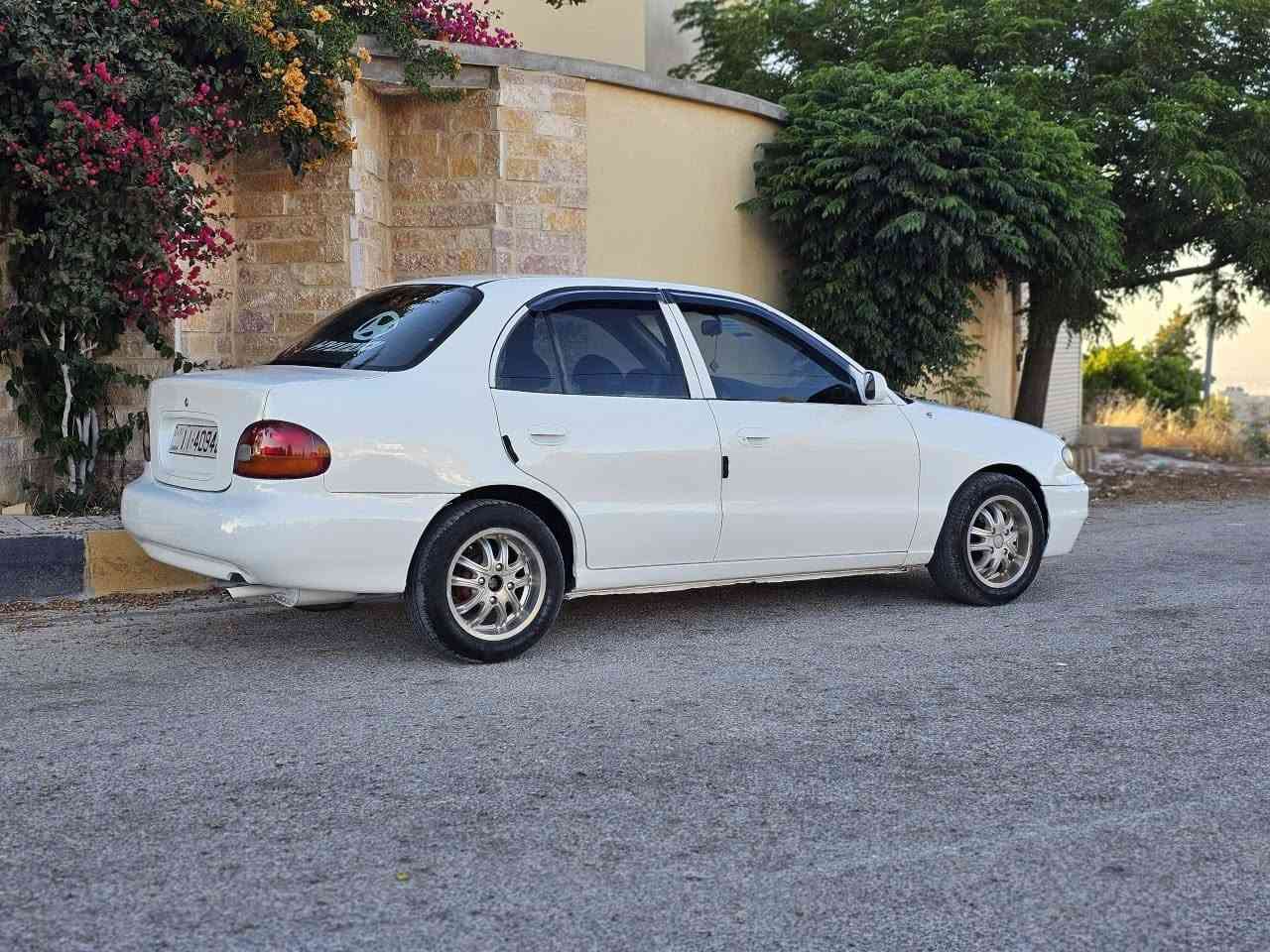 بسم الله الرحمن الرحيم
اللهم صل وسلم وبارك على نبينا 

هواندي اكسنت 1996

بحاله ممتازه جداا 

ماتور 1500 قوي واقتصادي 

قير اتوومتيك نخب

دهان جديد قبل اسبوع 

غرفه ممتازه

كوشوك ممتاز 

مرخصه طويل لشهر 1/2027

مكانيك السياره بحاله ممتازه جدا

صيانه قبل فتره زيوت وفلاتر

صيانه مكانيك كامله 

(بحاجه صنوبرص خلفي فقط)

السياره بفضل نضيفه   تعال وشوف واحكم بعينك

فحص 3 جيد مرفق بالصور 

السعر المطلوب 2400 قابل التفاوض عند المعاينه

موجوده في اربد المزار

للتواصل 0779910902


**إذا كنت صاحب هذا الإعلان وتريد حذفه لأي سبب، رجاءا أرسل رسالة إلى الدعم الفني**