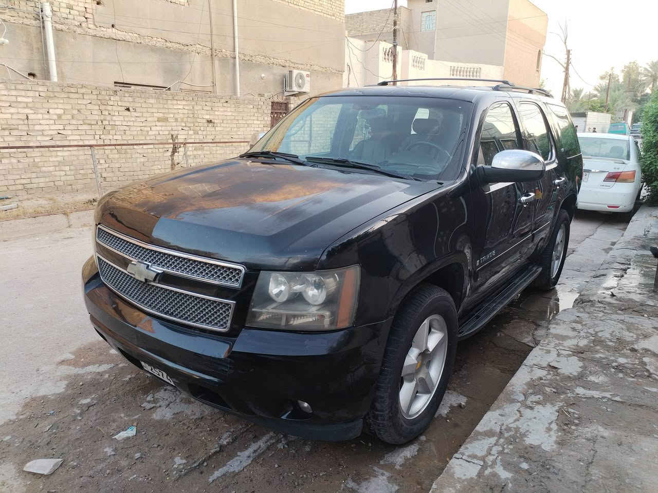 السلام عليكم. تاهو ٢٠٠٨ Ltz. رقم سليمانية انكليزي. محرك 5300. القطع المصبوغة كما موضح في السونار. السيارة جديد كير و مكينة كفاله. 7راكب. 3قطع تبريد. لايت زنون. تخم تاير برجستون جديد. السياره بأسمي تحويل مباشر. السعر 175.بي مجال بسيط. عنوان/ بغداد البياع.. ***********
