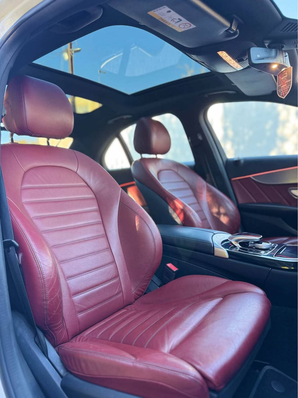 نوع السياره :- مرسيدس بينر سي كلاس 200C
زيرو شركة اربيل وكالة BCM
موديل:- ٢٠١٩ 
ماشيه:- ٩٢ الف كم حقيقي 
مواصفات:- فول فول كت اي ام جي بلاد داخل احمر سقف بانوراما بردات خمس كاميرات 
بدون صبغ حتي دعاميات شرط بي مكان واحد pdr مكانين رصعات صغيره 
مكاني اربيل 
سعر السياره :-٢٧٨ ورقه و مجال 
***********
السياره موجود في شركة ريبوار سالار صالح شارع ١٠٠م قرب ترافيك مغموور أربيل, العراق
