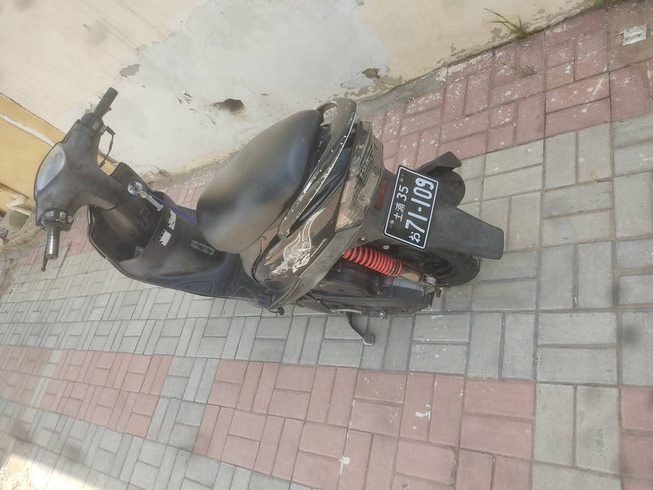 سلام عليكم دراجه ماكس عدله للبيع بوشه 49 دراجه نقصه بس باتري شغاله من أول هندر سعره 650 ا.  وبيه مجال          ي استفسار راسلني على الخاص


**إذا كنت صاحب هذا الإعلان وتريد حذفه لأي سبب، رجاءا أرسل رسالة إلى الدعم الفني**