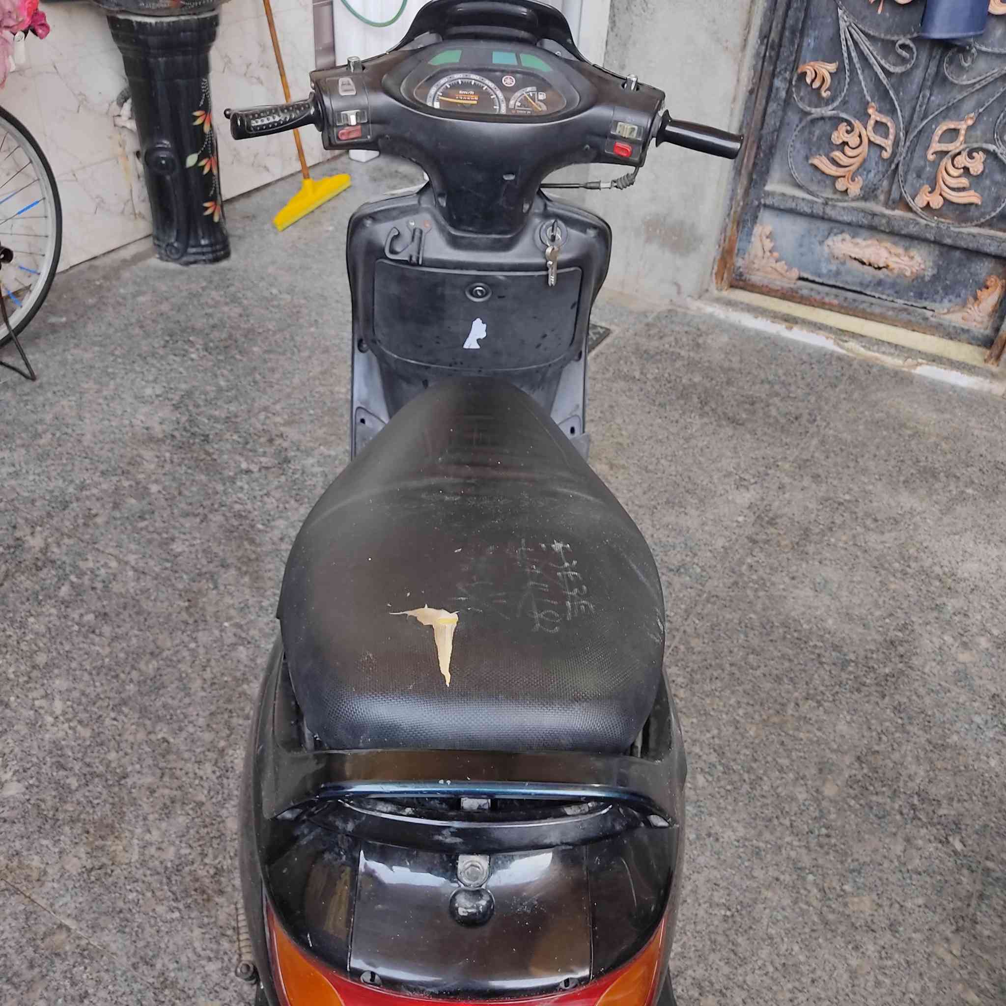 دراجه  جديده ما مفتوحه دراجه سلف هندر شاير لايت عالي ناصي  مكينه خرسه  شلعه ومشي ونعومه سعر 575 وبيها مجال الاستفسار ***********متواجد وتساب مكاني بصره الحيانيه شارع القائد
