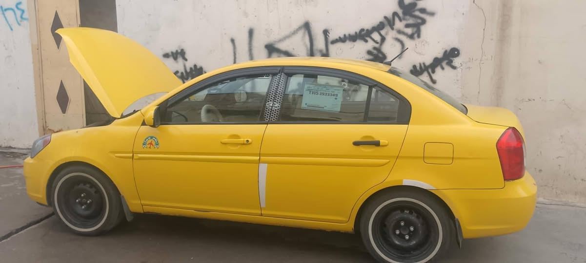 السلام عليكم اكسن وارد كندي 2010للبيع الكير والمكينه والنظافه خير من الله والشوف يبري الذمايم سعرها 98ورقه للاستفسار اكثر اتصل ***********
