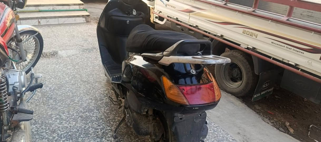 السلام عليكم دراجه سبيسي ياباني للبيع
مبدل رنكات فقط دراجة مال بيت حلوه مكينة ناعمة  السعر 400 وبيها مجال مكاني بغداد حي البتول 
للأستفسار ***********
