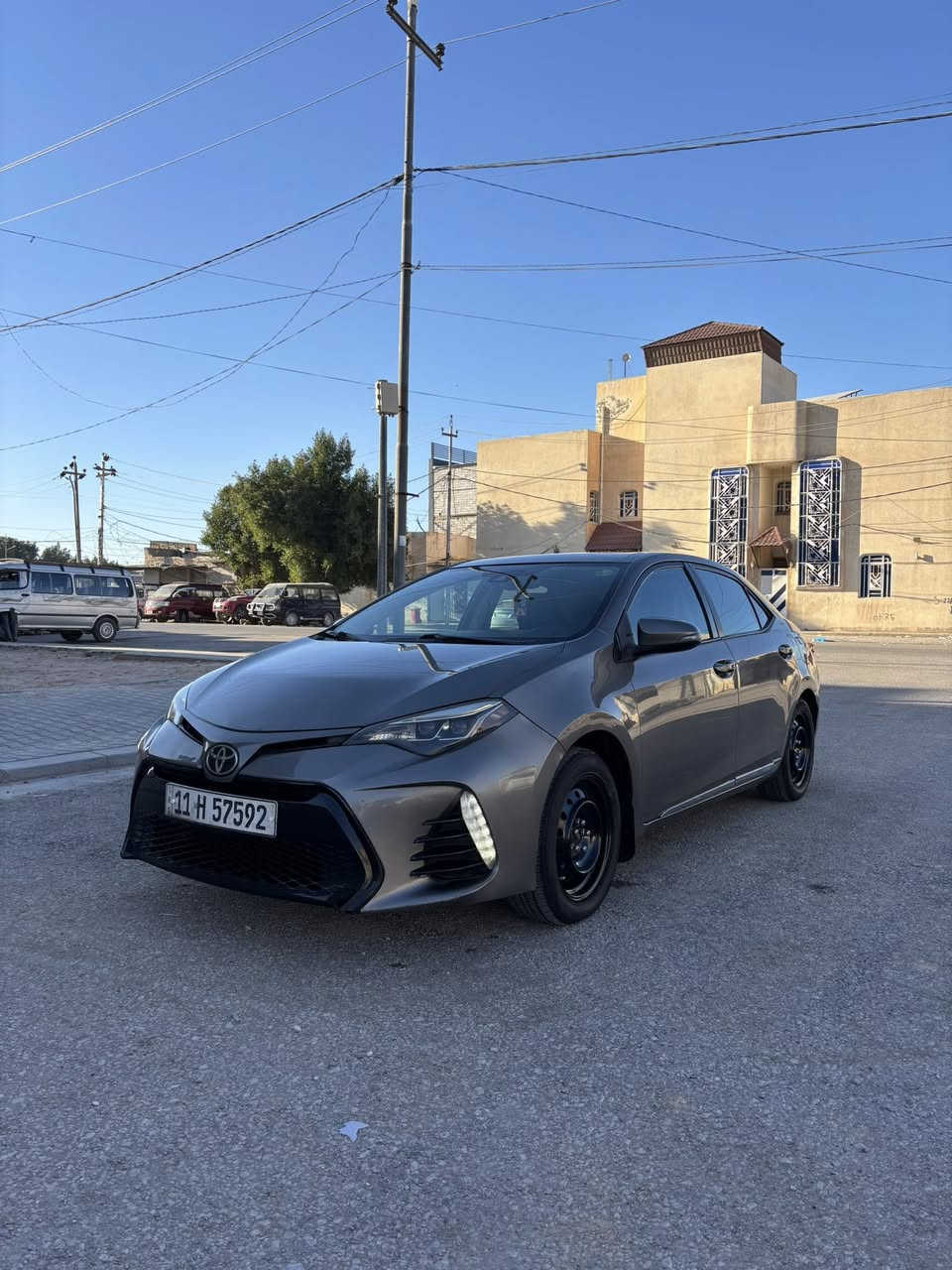 للبيع كورلا SE موديل 2017 
فول موصفات 1/1 فتحه بصمه رادر شاشه كامره حساس خلفي امامي تحكمات بل استيرن 3 انظمه قياده سستم سماعات جديد تخم ويل وتاير جديد 
ماشيه ١٢٠ الف 
مكينه 1.8 كير مكفولات 
الظرر / سرقه جاملغ امامي فقط صور حادث في المنشور 
السعر  143 وبيه مجال
الاستفسار / ***********
مكان السياره / كربلاء المقدسه
