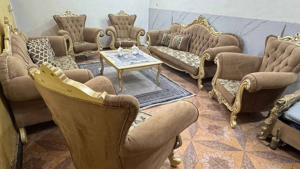 تخم زان تركي ١٠ مقعد مع طبله وسط كبيره نضيف جدا*********** بغداد, العراق
