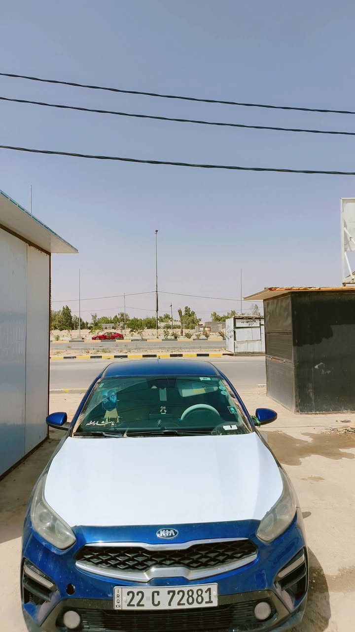 سلام وعليكم سياره فورتي مديل 2021 كير ايتي جديد شاده مال كصه حادثها فقط بنيد وبارد بالباب الخلفي قليل سياره نص فول ***********كربلاء طويريج السعر 140وبيه مجال
