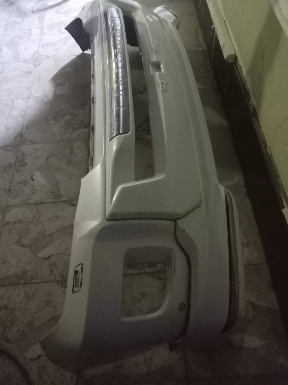 سلام عليكم عندي دعامية لاندكروزر البيع السعر خاص او اتصل علة الرقم ***********
