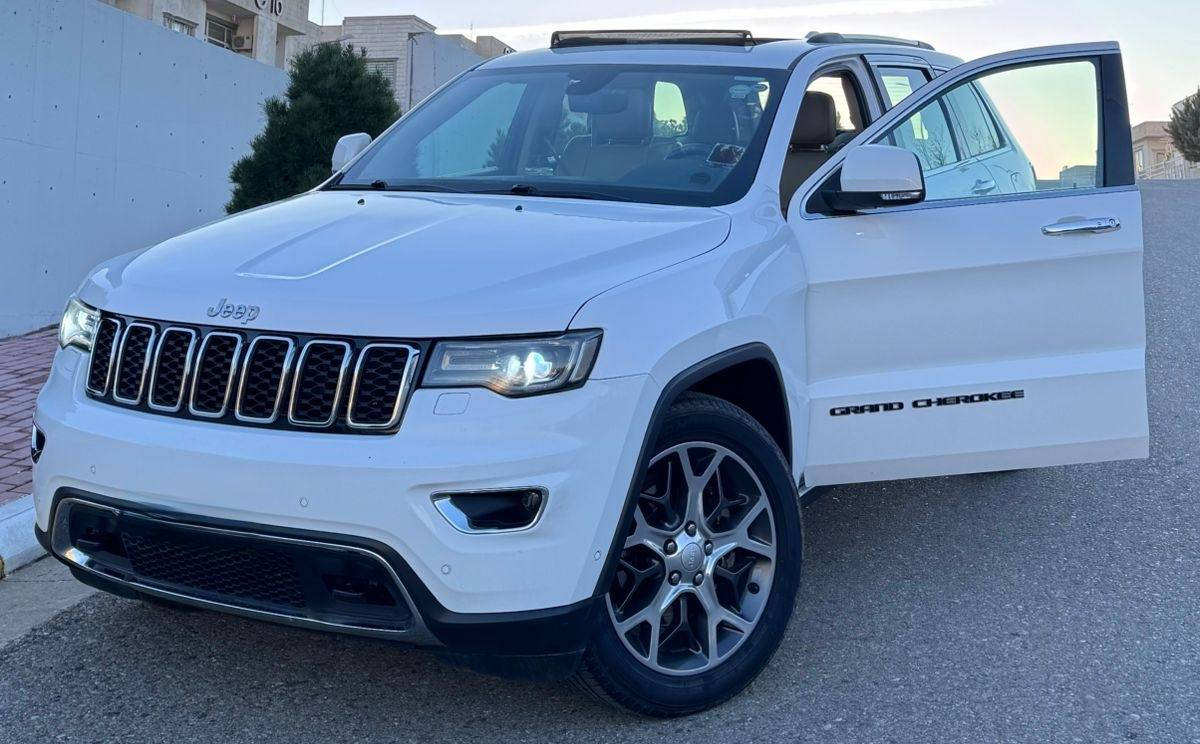 جيب لمتد خليجي – موديل 2020 | نظافة عالية جداً جيب لمتد خليجي كلين تايتل
السيارة *بدون أي صبغ* ومكفولة من **الصبغ، الشاصي، والمكينة**
نظيفة جداً وتفحصها يرضي

💎 ســعــر ✅ ::  الــرد تلقائي📮

**المواصفات:**

* ماشية: **58,000 كم**
* دبل **4×4** مع **مودات أوفرود**
* رادارات أمامية وخلفية
* حساسات أمامية وخلفية
* كاميرات أمامية وخلفية
* كشنات أمامية **تسخين + تبريد + خزن**
* كشنات خلفية **تسخين**
* سكان هيتر
* شاشات أمامية وخلفية
* لايتات **زينون + LED**
* سقف **بانوراما**
* مرايات كهرباء مع **شفط + تسخين + رادار**
* صندوق خلفي كهربائي
* دخول ذكي وتشغيل عن بُعد
* جنوط قياس **20**
* **بدون ايرباكات**
* السيارة **نظيفة كلش** وجاهزة للاستخدام
* 
رقم صاحب السيارة
***********
