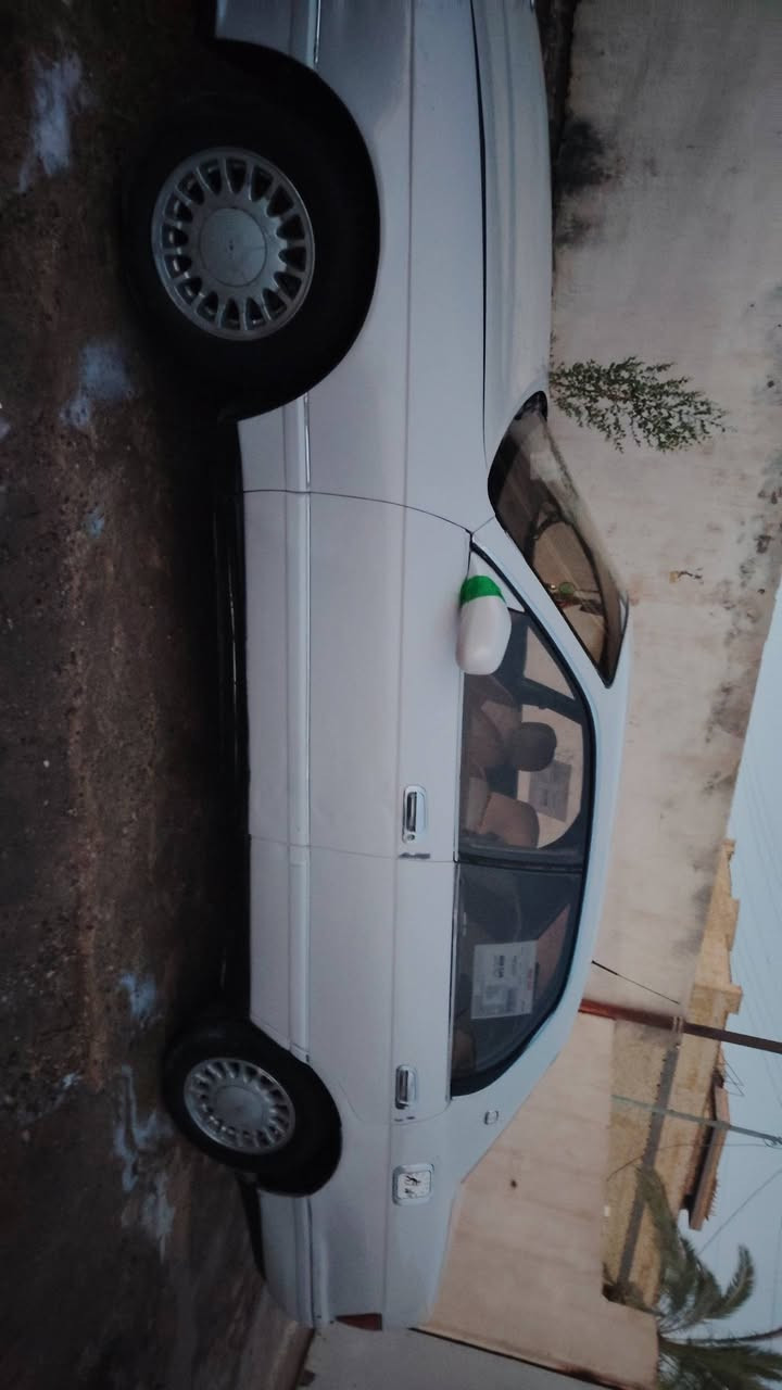 سلام عليكم بطه للبيع بيه كصه غماره سياره حلوه ونضيفه مكينه فيفيتي بيه وبسمي بيه بس الكير مرات بس على البك شويه تخير سياره حلوه ونضيفه كلش مكان ناصريه رقم الهاتف ***********
