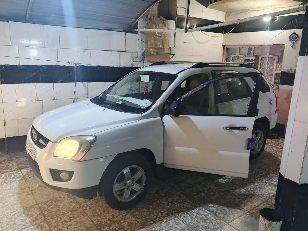 سلام عليكم كيه سبورتج 2009 وارد مريكي رقم دولي بغداد اي ستفسار هاذ رقم صاحب لسياره ما متواجد على لفيس ***********##*********** مكان ميسان
