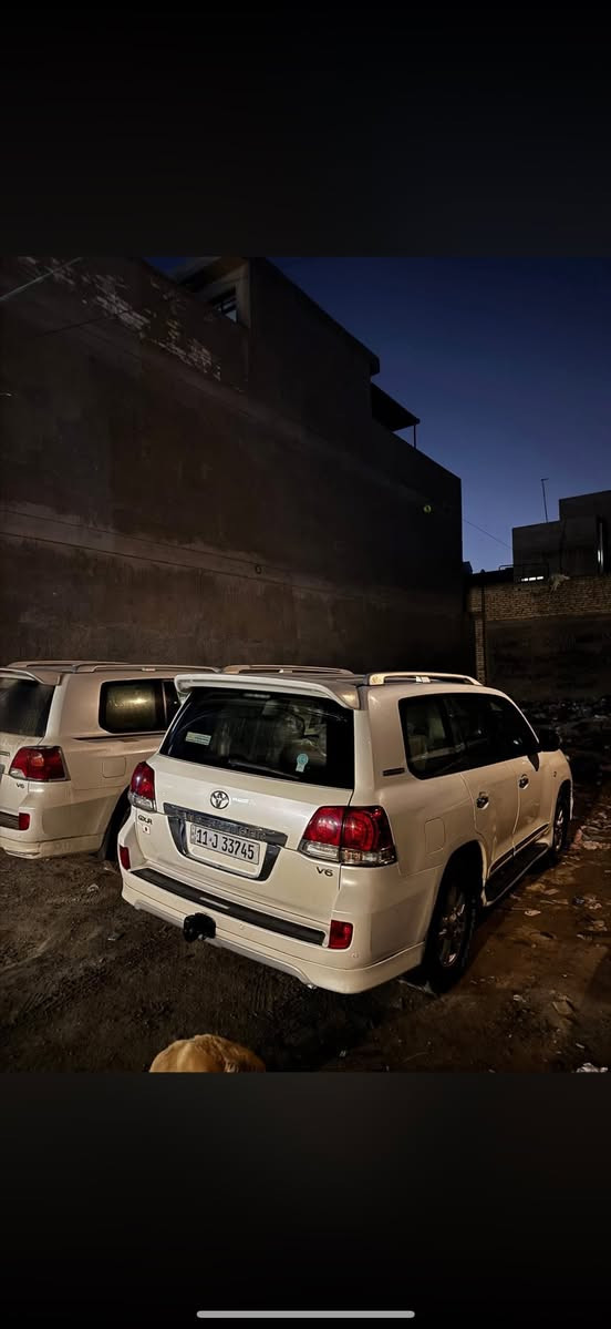 سلام عليكم 
لاندكروز 2010
فول مواصفات رقم بغداد بأسمي
مكفوله فقط بيها ثنين بوارد
293
***********
