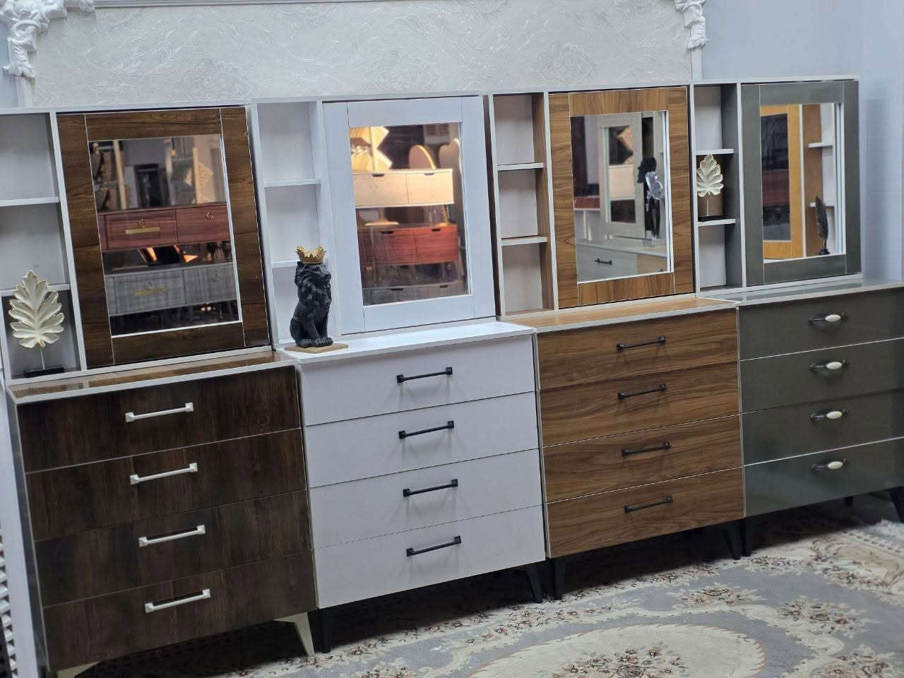 ✨ ميز تواليت خشب بتصميم عصري وأنيق ✨
🔥 لمسة فخامة وترتيب لغرفتج بسعر مميز 🔥
✔️ مناسب للمكياج والعطور والإكسسوارات
✔️ تصميم عملي وأنيق يناسب مختلف الديكورات
✔️ خامات قوية وجودة مرتبة
✔️ مساحة مناسبة للتخزين والترتيب
📏 القياسات: ▪️ العرض: 80 سم
▪️ الارتفاع: 170 سم
▪️ العمق: 35 سم
💰 السعر: 100 دينار فقط 🔥 
🚚 التوصيل مجاني لكل العراق 🇮🇶 ✔️ بغداد ✔️ جميع المحافظات
💳 طرق الدفع: ✔️ نقد ✔️ زين كاش ✔️ كي كارد
📞 للحجز والاستفسار: 
📍 مخازننا: في بغداد –  #ميز_تواليت #تسريحة #تواليت_خشب #ديكور_غرفة_النوم #اثاث_عراقي #ديكور_منزل #بغداد #ابو_غريب #توصيل_مجاني #عروض_العراق #ترند_العراق #اكسبلور #fyp #tiktokiraq #home_decor #furniture #iraq_store #غرفة_نوم #مراية_تواليت


**إذا كنت صاحب هذا الإعلان وتريد حذفه لأي سبب، رجاءا أرسل رسالة إلى الدعم الفني**