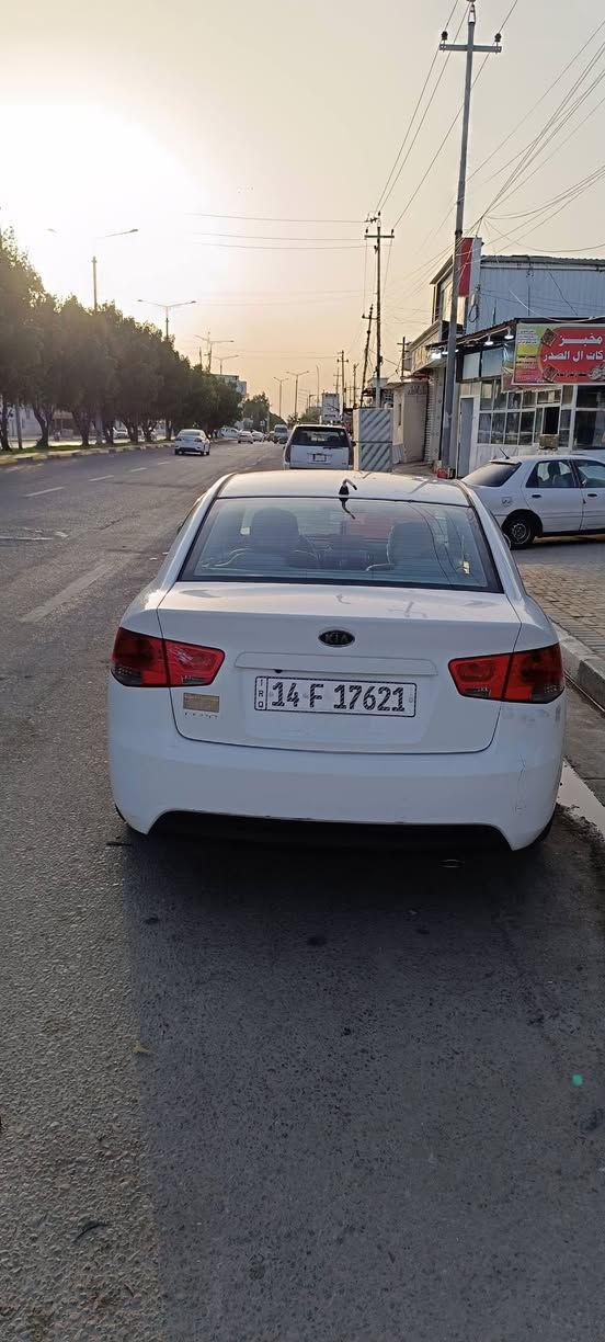 السلام عليكم

للبيع فقط
Kia Cerato 2012 خليجي

رقم بصره بأسمي تحويل 

كفالة من الضربة والصبغ

مكينة وكير كفالة

تبريد شغال 

كهربائيات كامله 

شاشه وكامره توني شادهن 

بيها ملاحظات “شوف العين

السنوية نافذة لغاية شهر 6 / 2027

أدامة عامة قبل أسبوع سياره جاهزه 

السعر: 100 قابل للتفاوض البسيط

العنوان: البصرة – المعقل
📞 ***********
