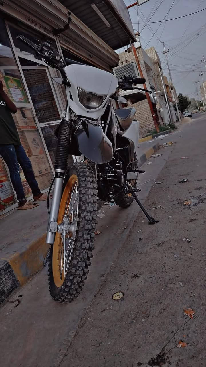 سلام عليكم
الحلوه للبيع ❤️

قفاز 250cc
نضيفه مكينه ما مفتوحه
شرط انطيك شلعه و معدل تشك الكاع

الموقع بغداد الدوره
للأستفسار اكثر
هـ ***********
متوفر واتساب
