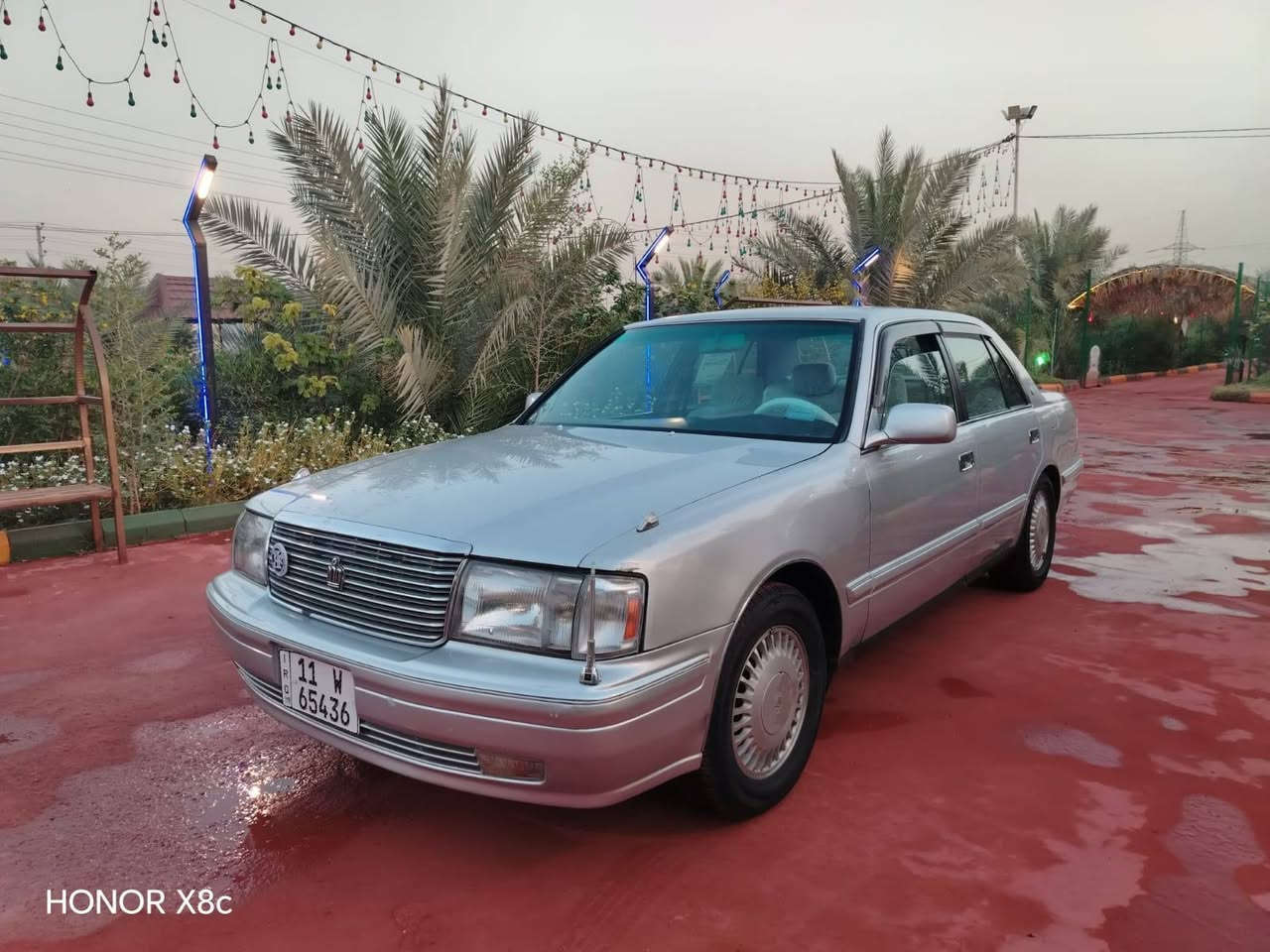 سلام عليكم راس الثور تكم موديل 97 رقم بغداد بسمي  مكفول كفاله عامه مكينه 3000 فيشتين  4 كشنات كهربائيّ  تبريد ثلج قطعتين  مكان كربلاء 
***********
***********
