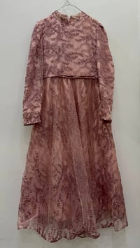 فساتين • للبيع