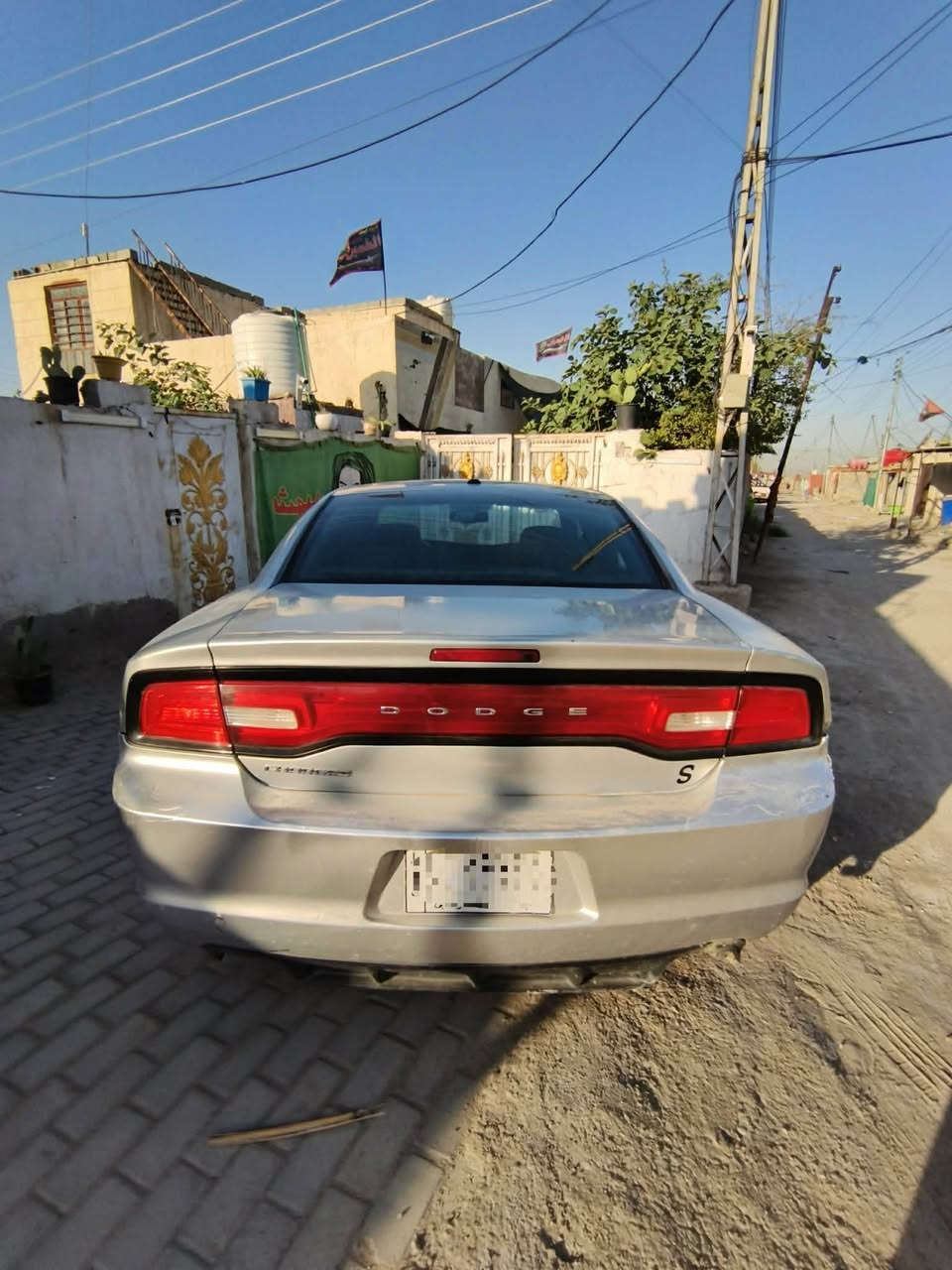 سلام عليكم سياره جارجر ٢٠١٤ سياره جديده كير مكينه3600تبريد تاير صدر كله جديد بيع او مراوس حسب لقناعه بغداد
***********
