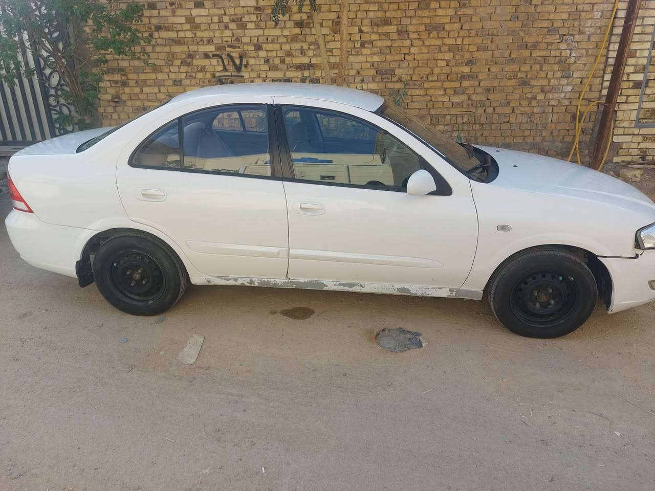 اسلام عليكم نيسان سني كوري ٢٠٠٩ مصبوغه حزام السعر ٧٢ رقم بابل مكان السياره الديوانيه للاستفسار ***********
