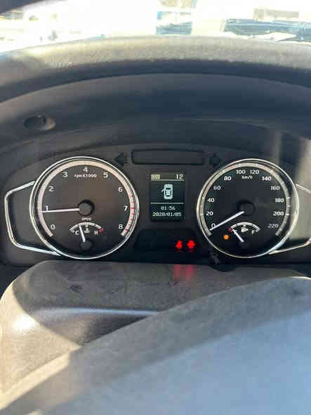 السلام عليكم 
من رخصة الادمن 
بيجو بابل 2025 لون سلفر
أستلام شركة سيارة زيرو ما ماشية ابد على وضع الشركة فول مواصفات شاشة وكامرة خلفية وحساسات خلفية مري كهرباء بيهن أشاير تحكم أستيرن جهتين كشن السايق والصدر كهرباء قطعتين تبريد السيارة زيرو استلام جديد 
السعر ١٣ مليون 
السيارة بدون رقم 
للاستفسار 
*********** 
مكاني بغداد الامين الثانية
