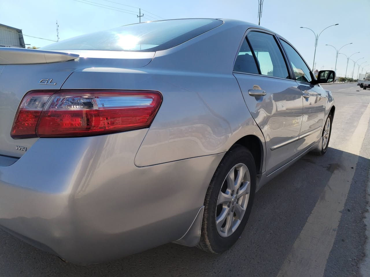 للبيع كامري خليجي ٢٠٠٩ اللون سلفر رقم بغداد انكليزي مواصفات عادية محرك كير كفالة صدر امامي خلفي جديد سيارة بلاد السونار مرفق مع الصور كليرفقط بدون اي ظربة التكم والبدنة مكفولة من الصبغ الغرفة نظيفة جداالسعر(110)ورقة مكاني فلوجة للاستفسار*
***********
