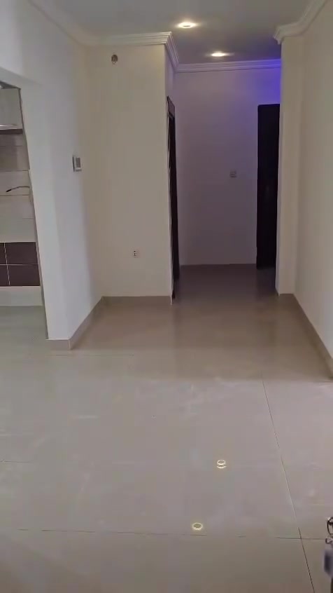 شقه لل ايجار  مساحه 167 متر طابق 9 غرف نوم2 صاله وهول ومطبخ تواليت و تواليت وحمام مشترك بلكونه خلفيه وبلكونه اماميه
عنوان شقه شاري كامران عماره 4 طابق 9 ايجار شهري 550 تواصل ***********
