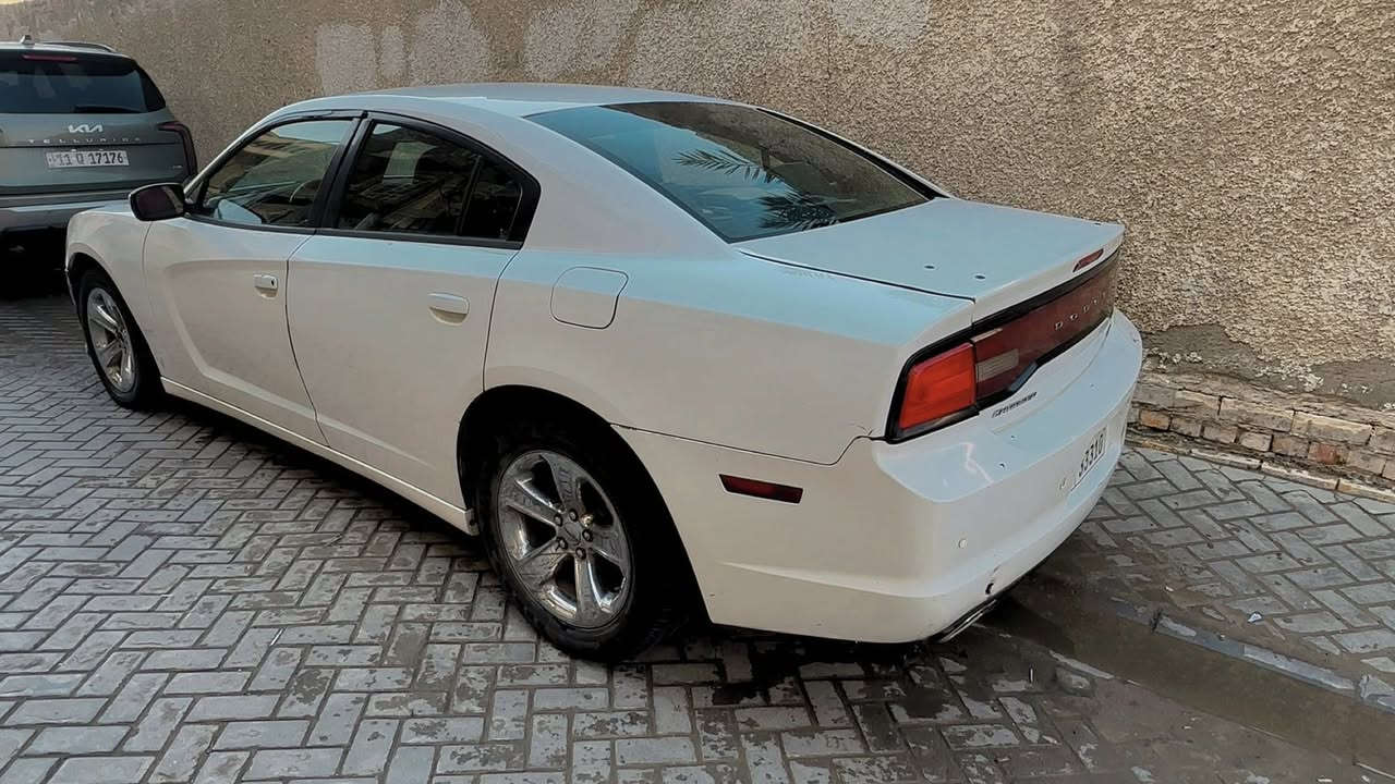 السلام عليكم جارجر موديل 2013 للبيع
ابيض اللون بدون حادث بدون ايرباك فقط جامله جهة السايق وباب السايق مرشوشات بدون فتح مكاني بغداد مدينه الصدر ***********

السعر 140$ وبيهه مجال بسيط
