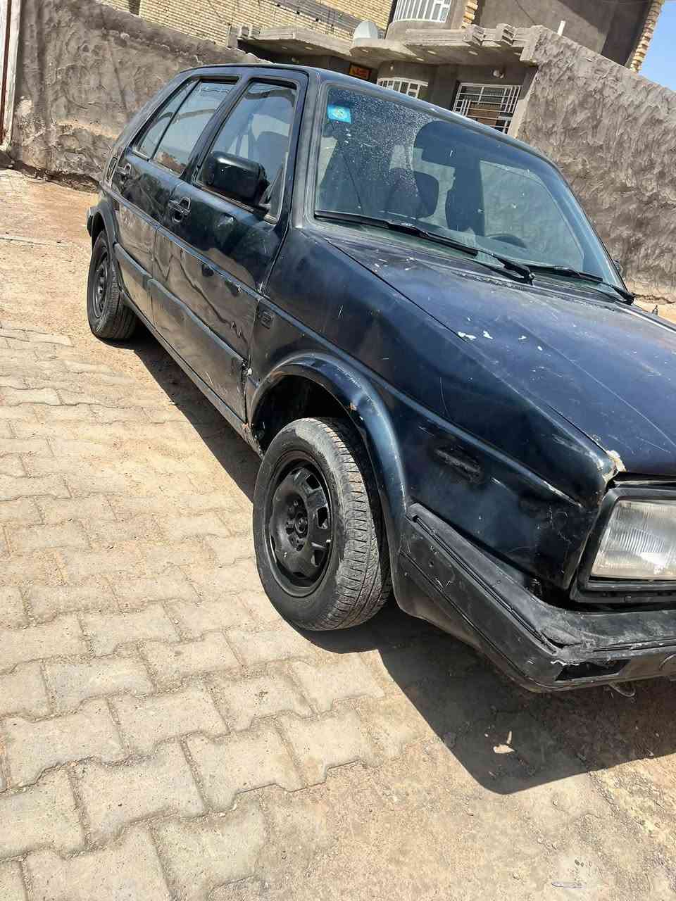 كولف موديل 1991 رقم بغداد أنكليزي كير ومحرك خير من الله الكسر يرادله تعمير سياره كير عادي معروضه ب 22ورقه وبيه مجال للشراي مكاني المحموديه 
للاستفسار 
***********
