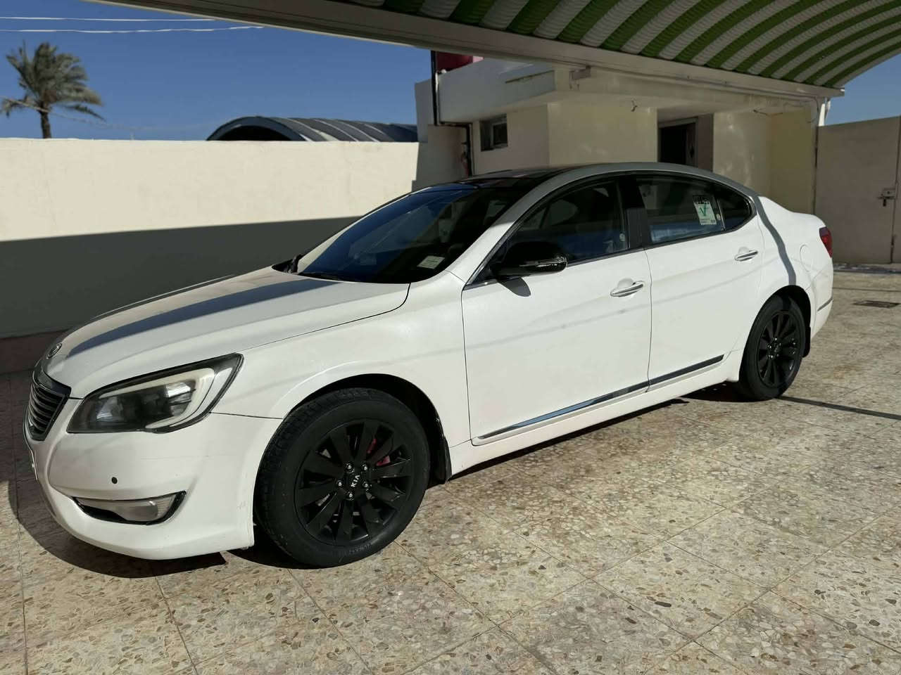 السلام عليكم
للبيع كادنزا خليجي موديل 2011 رقم بغداد مميز بسمي السياره بيه صبغ اربع قطع اثر شخوط مكفوله من الحادث سياره جاهزه مابيه اي نقص فول موصفات ماشيه 100 الف للبيع او مراوس السعر 100 مكان السياره بغداد التاجي
***********
***********
