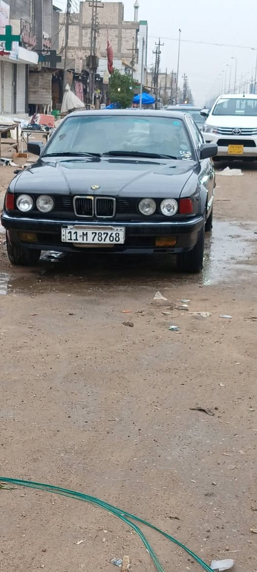 بي ام 735 كير مكينه تعبانات لاتبخير ولا دخان كير ينمر طبيعي بس بيه طبه امرار السياره مداور بسم ابوي حداديه 100بل100 دواخل حلوه او مروس راس براس بكير عادي السعر 40 ....***********
