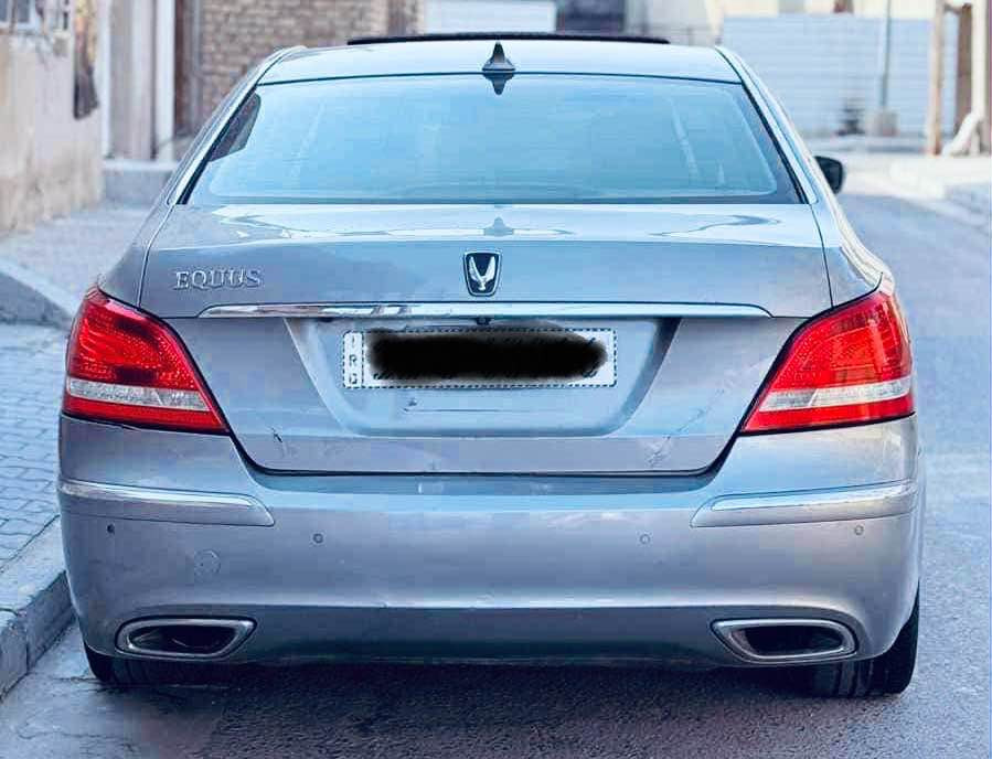 اكيوس Vip مال رجال اعمال موديل 2011
محرك 4600
السياره فول الفول اعلى مواصفات ( VIP )
رادار امامي EE
كاميرا امامي ه
حساس امامي •
حساس خلفي
شاشه خلفيه
(4) أبواب وبصمة
صندوق فتح وغلق كهربائي
نظام تعليق هوائي جوبلسات
جميع الكشنات (تبريد تدفئة
لايتات متحركة داينمك
• قيادة آليه ذكية وتوقف ألي (نظام تحديد مسافة
الامان)
•نظام قيادة sports رياضي
انظام قيادة normal اعتيادي
) كاميرا امامية و خلفية وحساسات و الكشن الخلفي ( سدية )
دبل جام ( عزل متكامل )
بردات خلفية للأبواب كهربائية مع تحكمات عكسية بردة خلفية كهربائية ( نزول ألي عند الرجوع
للخلف)
نظام ترحيب وانارة دوسات الأبواب
مري قلاب وشفط
ويل كب ستيل
قمارة شاموو
الكشنات والدشبول جلد طبيعى الكشن الخلفي ( سدية )
دبل جام ( عزل متكامل )
بردات خلفية للأبواب كهربائية مع تحكمات عكسية بردة خلفية كهربائية ( نزول ألي عند الرجوع
لخلف)
• نظام ترحيب وانارة دوسات الأبواب
مري قلاب وشفط
اويل كب ستيل
قمارة شاموو
الكشنات والدشبول جلد طبيعي
سايد بريك كهرباء
بك لايت لد
تحكمات ستيرن فوووول
اتحكمات خلفية متكاملة
ثلاجه خلفيه
أماكن خزن متعددة في الأمام والخلف بصمة ، جلد ، شاشة كبيرة ، شاشة أعطال ، ماوس ، تحكمات خلفية متكاملة ،، CD ، USB
AUX
ريمونت تدليك كشنات
ماشيه 48
صبغ ع كد ضربه البنيد فقط بدون ايرباك كلهن سليمات
المواصفات كلش هواي ومعروفة
النقص في السياره
رادار امامي
تحكمات الستيرن واكفه
بنزات خلفيه
 
الأتصال هذه رقمي واتساب 
*********** بغداد, العراق
