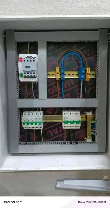 اعلان ودعم الشباب للاقضاء على البطاله الاخ زين العابدين كهربائي متمكن لديه خبرة في مجال الكهرباء فا يطلب دعمكم كهربائي منازل 👷‍♂️ اسعار مناسبه ويوجد تخفيضات انتا بس خابر وتدلل يجيك الى باب البيت تأسيس وتنفيذ جميع الأعمال الكهربائية 
تأسيس كهرباء المنازل والشقق والمحلات نبذه من الشغل للاستفسار الاتصال على الرقم👇✅
***********
