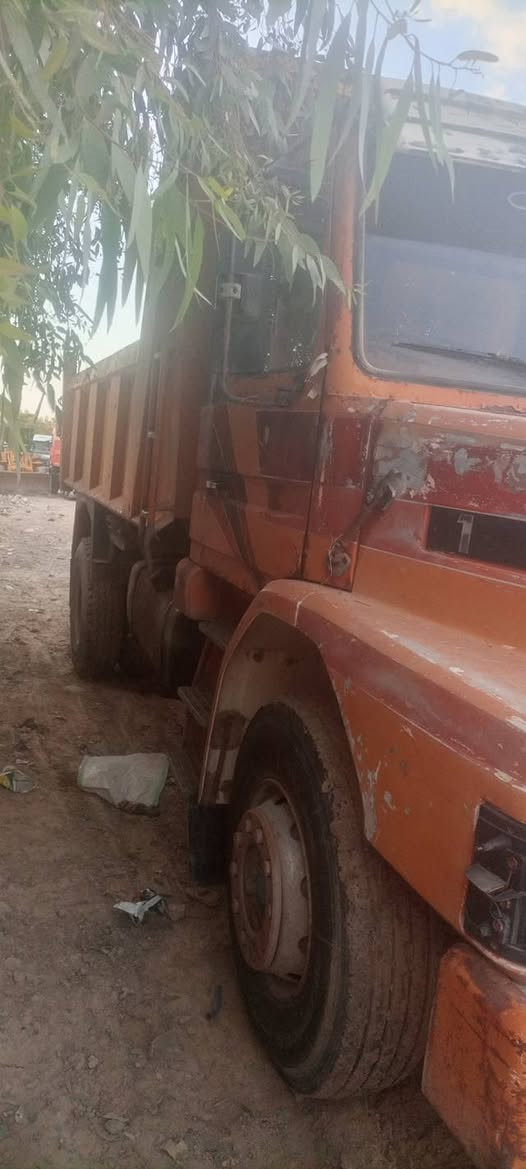 سكانيا 112 موديل 86 ميكانيك 13 ماكينه كير فران دكسن دشبول كلها 13 بس قمارتها تعبانهه رقمها بغداد انجليزي باسمي 17 مليون وبيها مجال ***********
