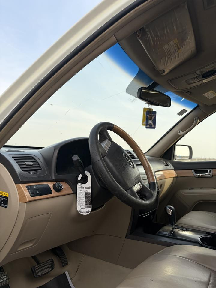 سلام عليكم كيا مهافي موديل 2012 فول بيها صبغ باب الخلفي مع الجاملغ بدون دواخل التواصل *********** سعر 147
