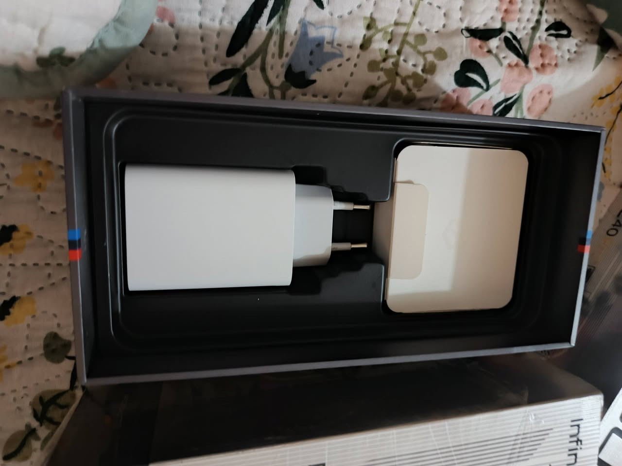 اي فنكس نوت40برو G5 ذاكره عشؤائيه 12+12 ذاكرة256استعمال 15 يوم غراضه بجيس مكان الديوانية السعر 280 وبي مجال


**إذا كنت صاحب هذا الإعلان وتريد حذفه لأي سبب، رجاءا أرسل رسالة إلى الدعم الفني**