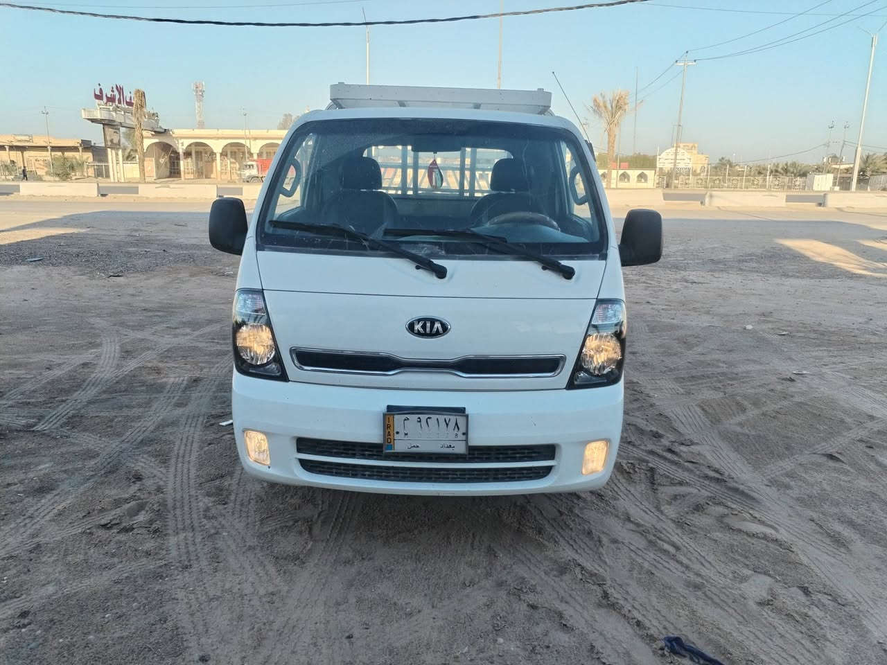 السلام عليكم
كيه حمل للبيع موديل 2017 مكفوله كفالة عامه سياره جديده بمعنى الكلمه 
كير محرك شاصي مكفول كهربائيات كلها شغاله
تدفئه تبريد ثلج❄️
تخم تايرات حداديه جديده
رقم بغداد سنويه مجدده لل 27 مشروع وطني
السعر 118
العنوان بابل كفل
للاتصال ***********
