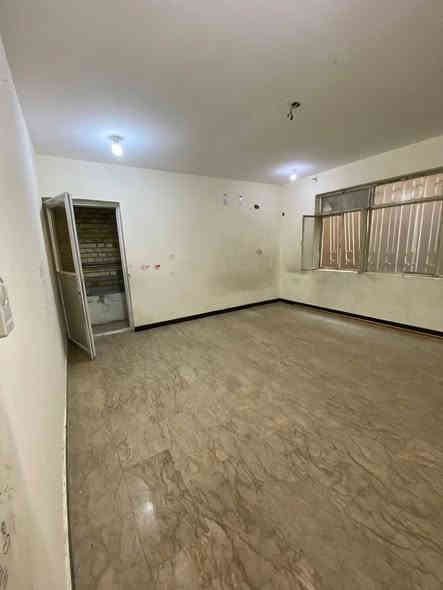 عروض ايجارات للعوائل فقط 
شقة موقع مميز للإيجار(عوائل فقط) 

المساحة / 90 م

الطابق الاول 

المحتويات / صالة مع مطبخ أمريكي - غرفتين نوم - مخزن - صحيات 

العنوان / الكرادة داخل - خلف محطة وقود ابو اقلام 

علماً ان البناية تحتوي على مصعد

للاستفسار عن السعر وباقي التفاصيل يرجى الاتصال على الأرقام التالية 

***********

***********

العادل للاستثمار والتطوير العقاري
