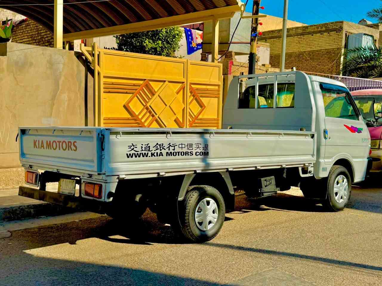 للبيع: كيا بنكو حمل 🛻 موديل 1995
سيارة باب رزق وجاهزة للشغل، طگ سلف وتوكل.

 الحالة: مكفولة (كير، محرك، أكسل، شاصي).

 النظافة: بدي نظيف، والغرفة الداخلية مدوشمة جديد بالكامل (كشنات وتنتة ).

 المرور: رقم بغداد، والتحويل مباشر.

 المكان: بغداد / الكمالية/ شارع الجامع.

💵 السعر: 50 ورقة (بيها مجال بسيط).

📞 رقم الهاتف: [***********]
