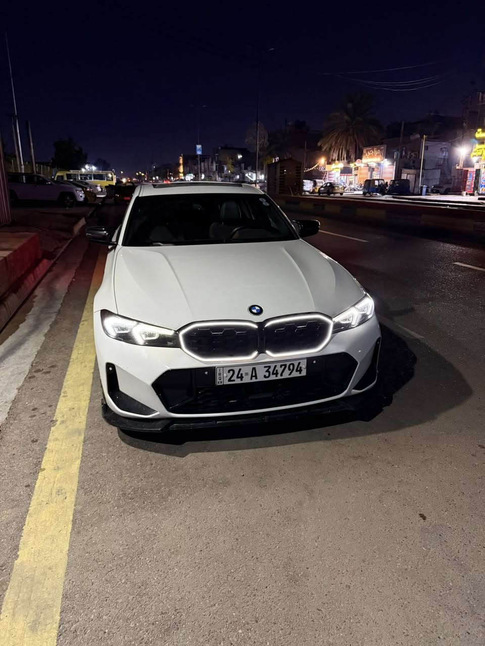 السلام عليكم
بي إم دبليو الفئة الثالثة 330i M Kit M

لوحات دهوك، المواصفات كاملة، سنة ا

ما شاء الله، بحالة ممتازة وجديدة

رقم الشاسيه: 3mw5r1j0318b46383

الفئة: 330 - الفئة، الموديل: 2020

المحرك: 4 أسطوانات سعة 2.0 لتر تون بور تيربو 250

ناقل الحركة: أوتوماتيكي 8 سرعات، المسافة المقطوعة:65 

حادث السيارة بابين وجاملغ جهة السايق فقط موضح بصور
المواصفات:

دفع ثنائي

مجموعة M كاملة

حساسات 360 درجة

عجلات مقاس 19 بوصة

عدادات إلكترونية

سيارة قابلة للسحب

مصابيح أمامية - LED رقمية - زينون أضواء

دخول بدون مفتاح

شحن لاسلكي

رادار تحذير من الاصطدام الأمامي

رادار انحراف المسار

ذاكرة تخزين

وميزات قياسية أخرى

السيارة بهيكل المصنع الأصلي بالكامل

السعر :  240 ورقة وبي مجال شي بسيط 

غير متصل بالإنترنت اتصال ***********
