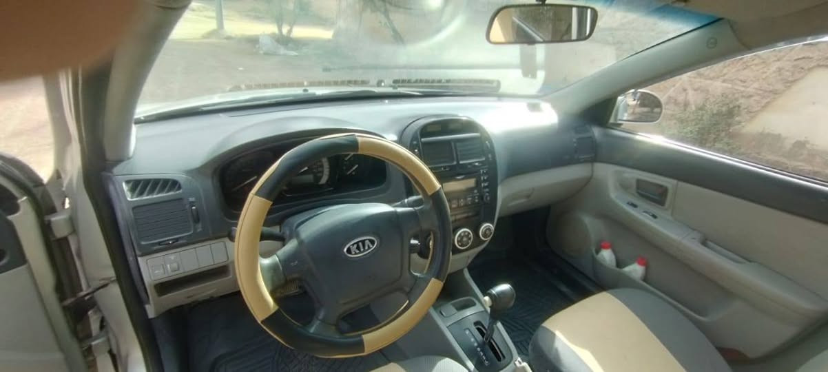 السلام عليكم البيع سبكترا مديل 2009 ضربته چاملغ الخلفي وتبديل باب وچاملغ امامي ابيع حزام مكان كربلاء رقم دولي كامل بسمي السنويه ل 2030 السعر 83وبيه مجال *********** مكلف بل نشر
