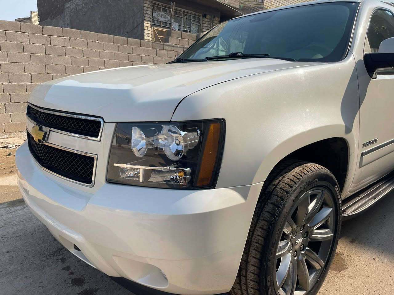 اسلام عليكم 
شوفرليت تاهو أدوات 
مكفوله من الكص 
دخول جديد
الموديل: 2011
المواصفات 
 فول عده الفتحه LT
مقاعد جلد 
داخل عسلي 
دلعه كهربائيه 
كشنات تفئه تبريد 
مرايات كهربائية 
ويل حجم 22 
———————————
أدوات أدوات ادوات
———————————
السعر 125 بيه مجال 
البيع فقط بدون مراوس 
اي استفسار لتصال
مكان السياره بغدااد 
الاستفسار/ ***********
