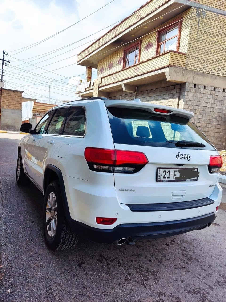 جێب گراند چیرۆکی 2015 مواسەفات ئەمریکیە
مواسەفاتی لیمیتدی فوول، 
پانۆڕامایە ، سندوق شەفتە، 
رۆشتنی 89 مایل ، 
سەنەوی تا 2029 تازەیە 
هیچی پێوە نیە
دەعامی بۆ دەعامی بەشەرتی فەحس

سـعـر : لە کۆمێنت داوابکە ڕاستەوخۆ بۆت دێت 📥 

گێر و مەکیەنەی بەشەرت 
هیچ کێشەیەکی تێدا نییە 

ژمارەی خاوەنەکەی 
***********
