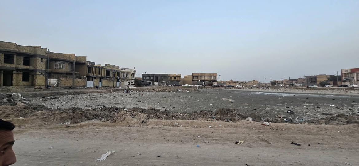 قطعه طابو صرف مدفونه محدوله  م 145 م واجه 10 وربع نزال 14 مربع ركن علئ ساحه سوق الشيوخ حي الشموع ساحة المولد قريبه علئ شارع العام السعر 110 بي مجال --***********--احمد الطيب -
