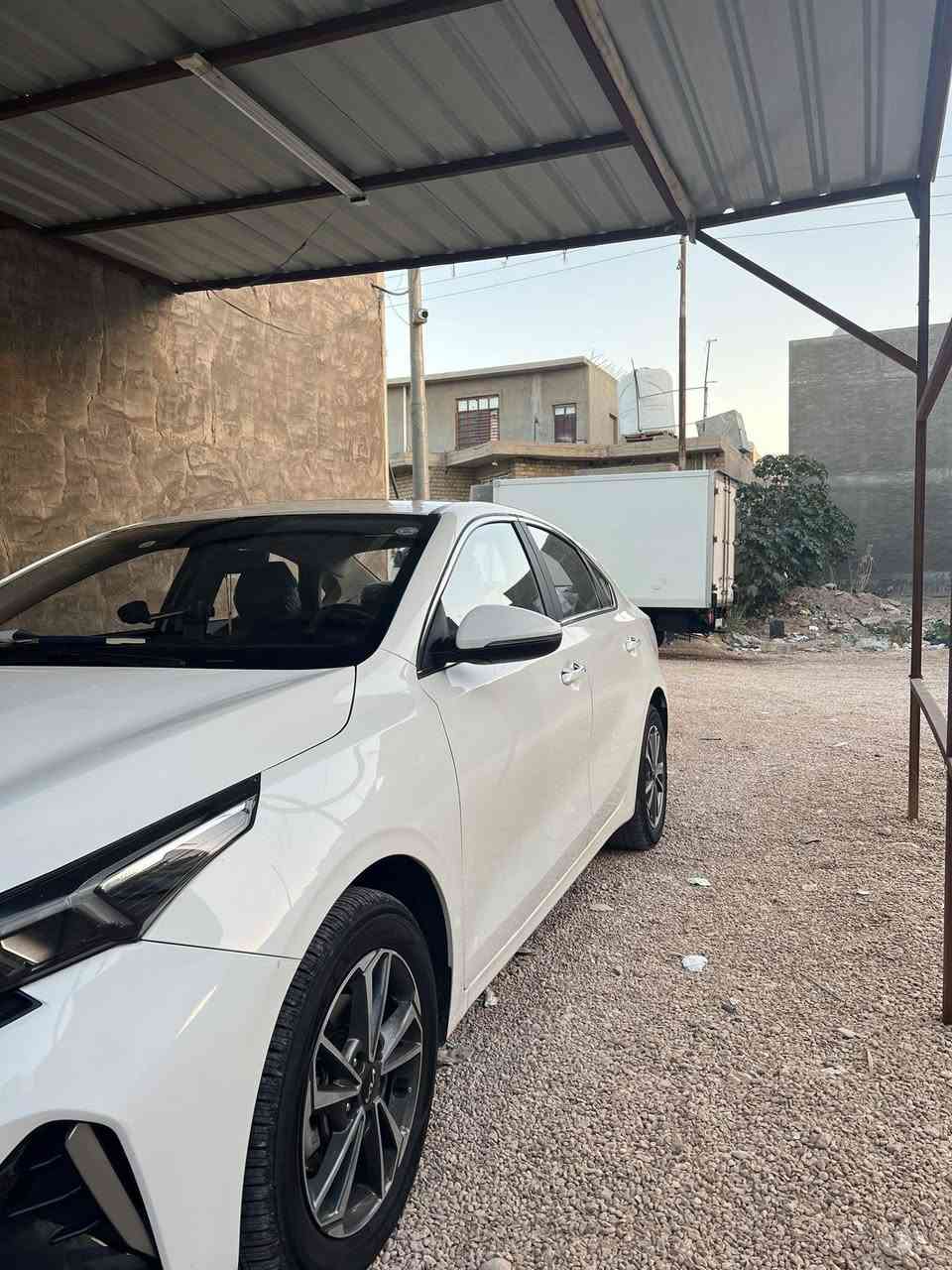 K3
موديل22
سياره 
ماشيه
34الف 
مفكًوله من الصبغ والبارد 
بيها رصعه خفيفه بالباب ومامصلحه ماواضحه حيل
السياره بآسمي
138
بيها مجال 
الأنبار - الفلوجه 
***********
