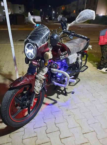 اخون مكلف دراجه سلونك ديوان مديل 24 مستعمل 32 يوم جديد منفيس بصمات سويجات دراجه تخبل وشرط تجي وتشوف بعينك زيرو لون يخبل مكاني مجمع الدور محرك 200 ضاغطه. هورن بوش اصلي زنون امبثري جديد مفوله السعر مليون 300 وبيها مجال اتصل وتشلع عيوني ***********
